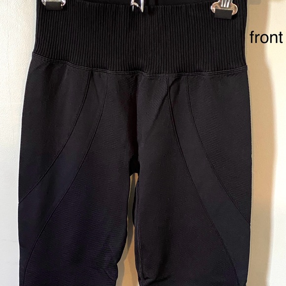 Old Navy seamless leggings, medium - Picture 3 of 6